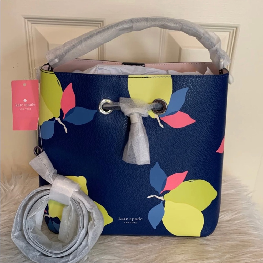 Nwt Kate spade Eva lemon bucket bag